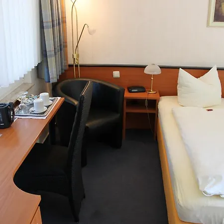 Hotell Schmidt Mit Gastehaus Am Vogelsang 3*