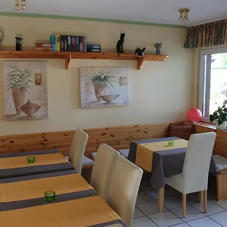 Schmidt Mit Gastehaus Am Vogelsang 3*